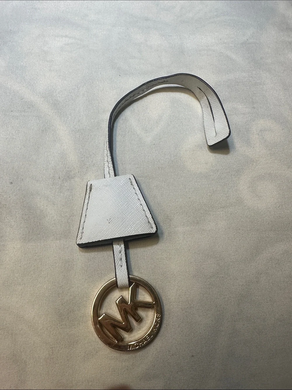 Michael Kors White Leather MK Gold-Tone Keyring Charm